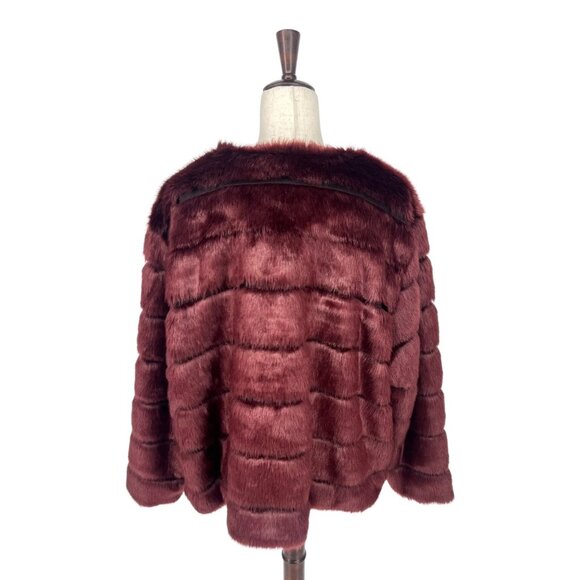 AVA & VIV Paneled design Faux Fur Jacket | 3X - Picture 3 of 6